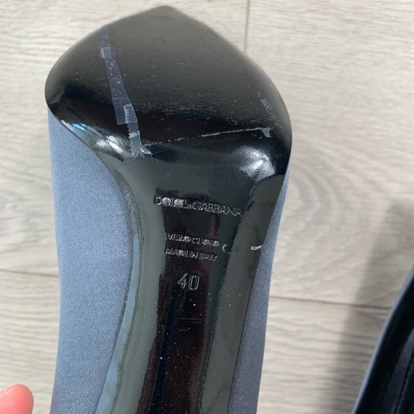 Dolce & Gabbana Satin Pointed Toe Heels - Picture 12 of 15